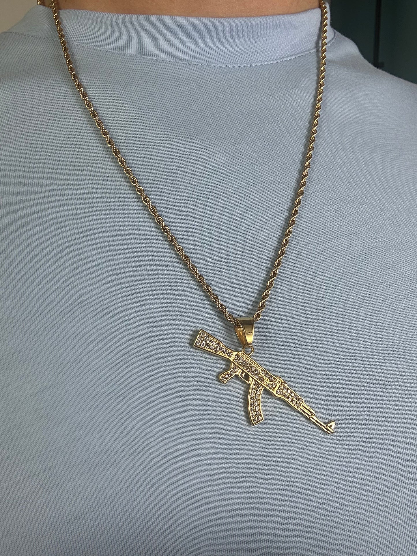 COLLIER AK47