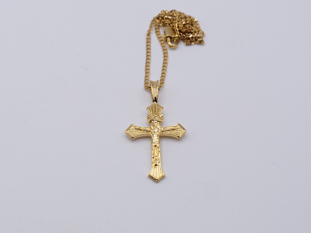 COLLIER EN OR JÉSUS